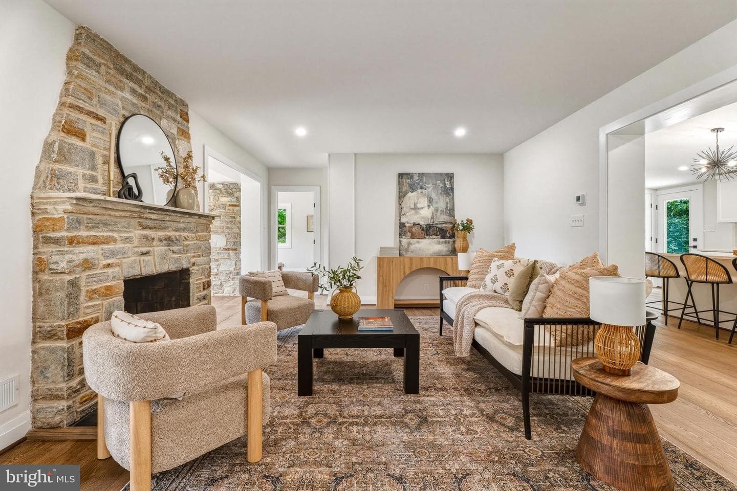 908 Stevenson photo 6