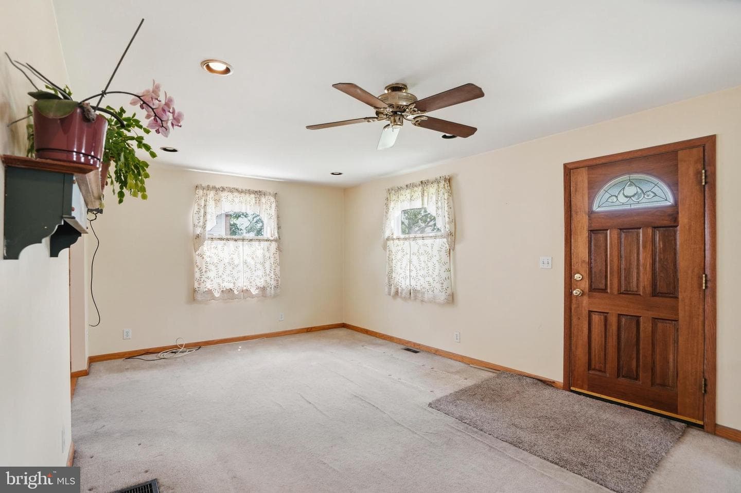 8240 Longpoint Road photo 5