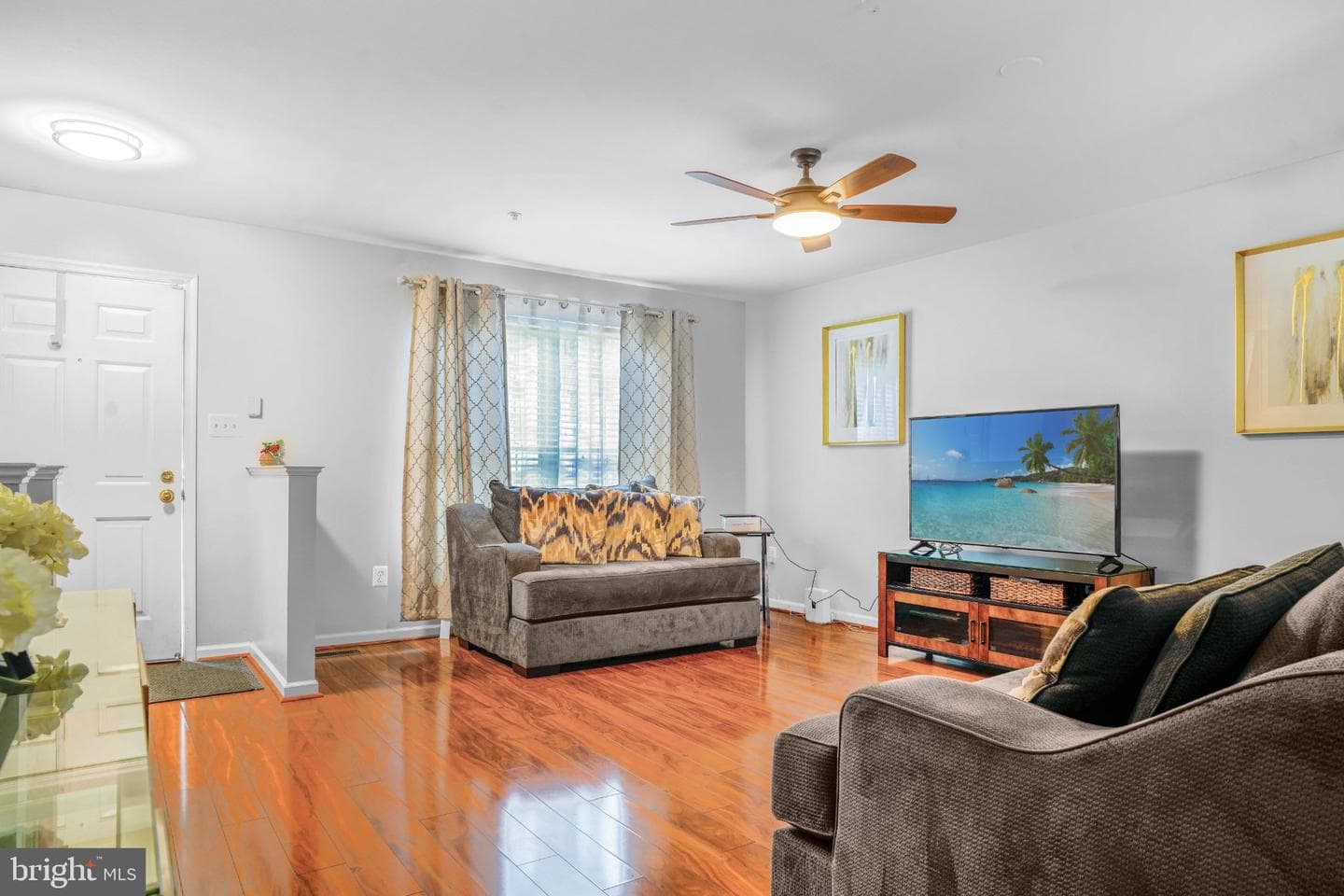 10 Amberlady Court photo 4