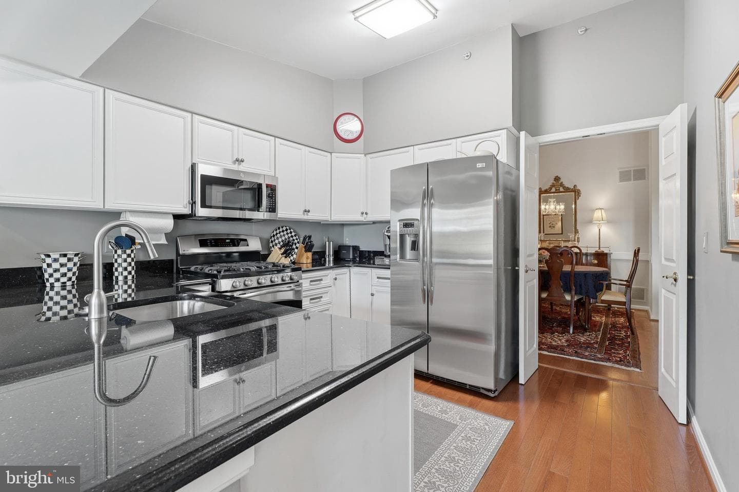 215 Belmont Forest Court #403 photo 16