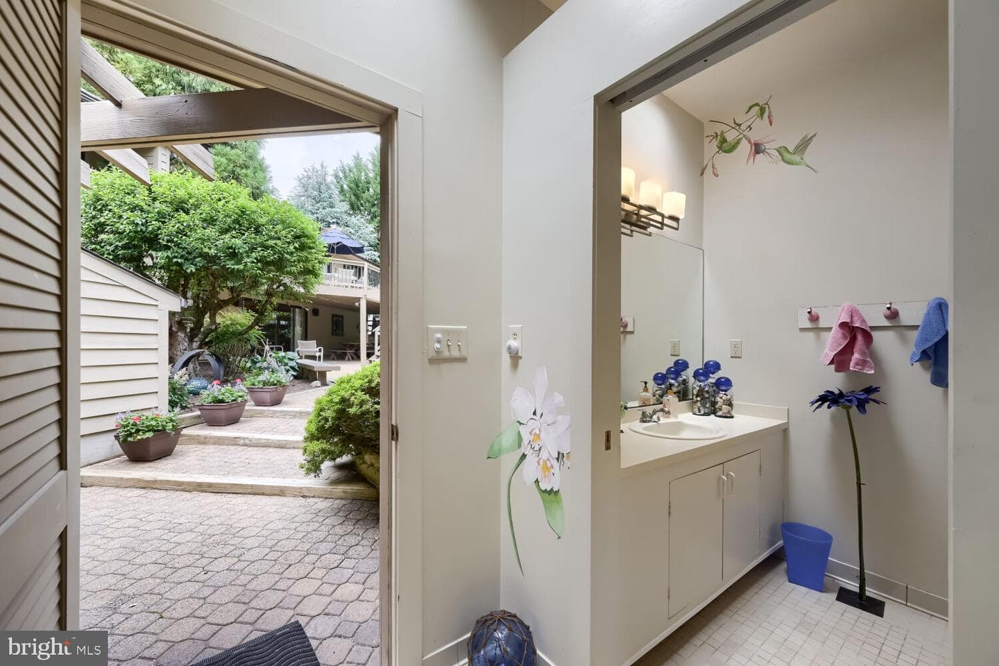 8023 Yellowstone Road photo 25