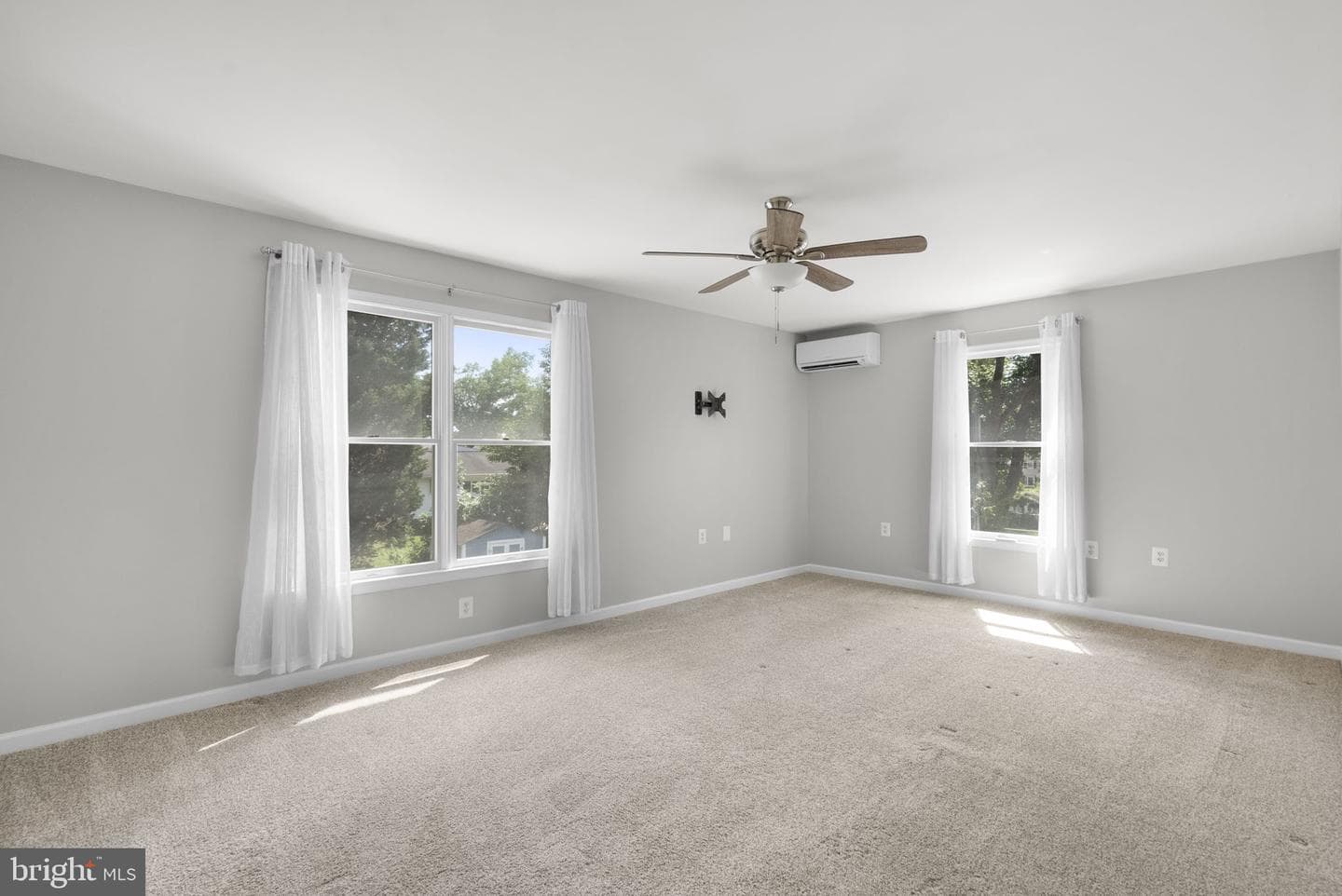 2019 Norhurst Way N photo 23