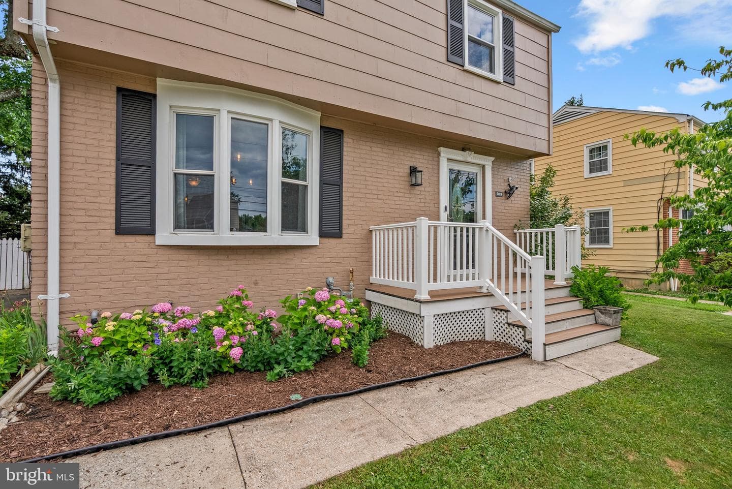 2019 Norhurst Way N photo 4