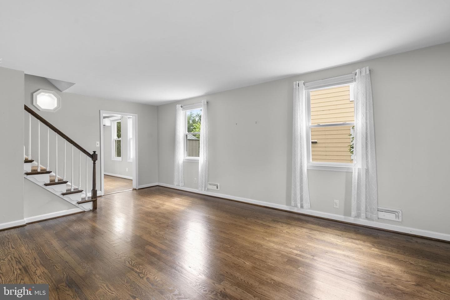 2019 Norhurst Way N photo 5