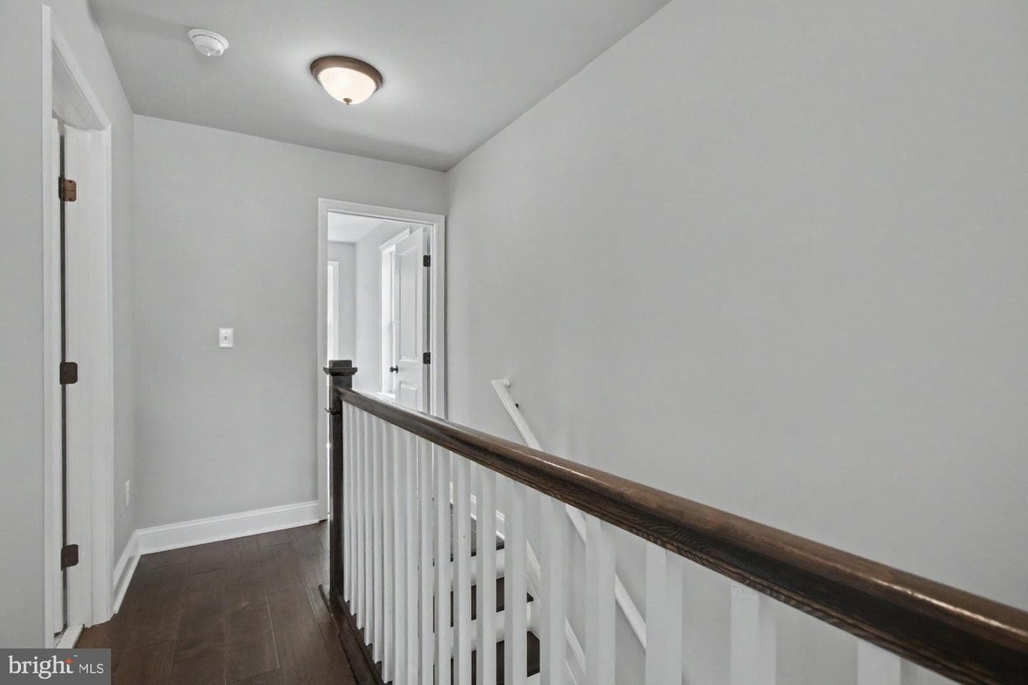 7501 Riddle Avenue photo 24