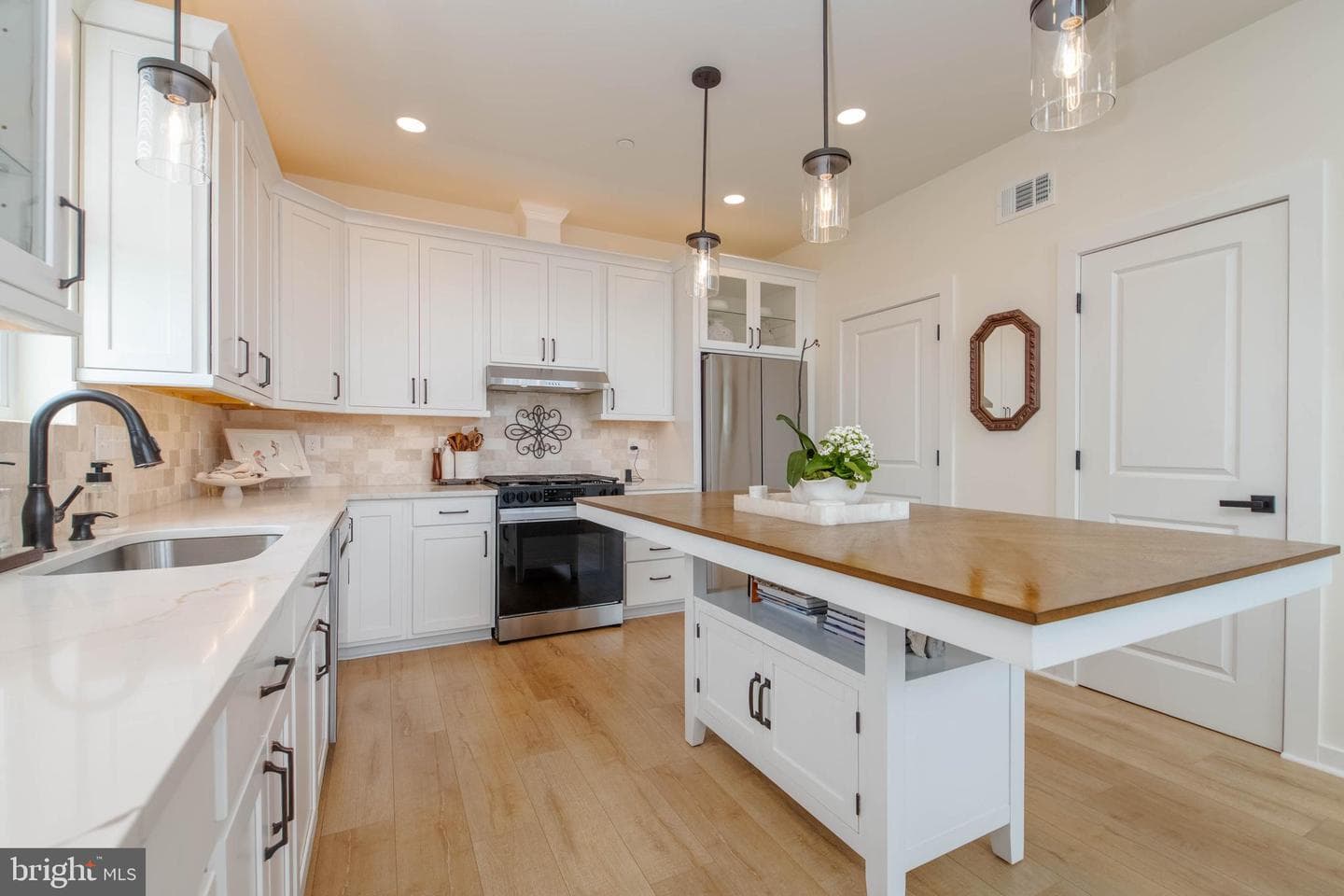 1117 Chester Road photo 20