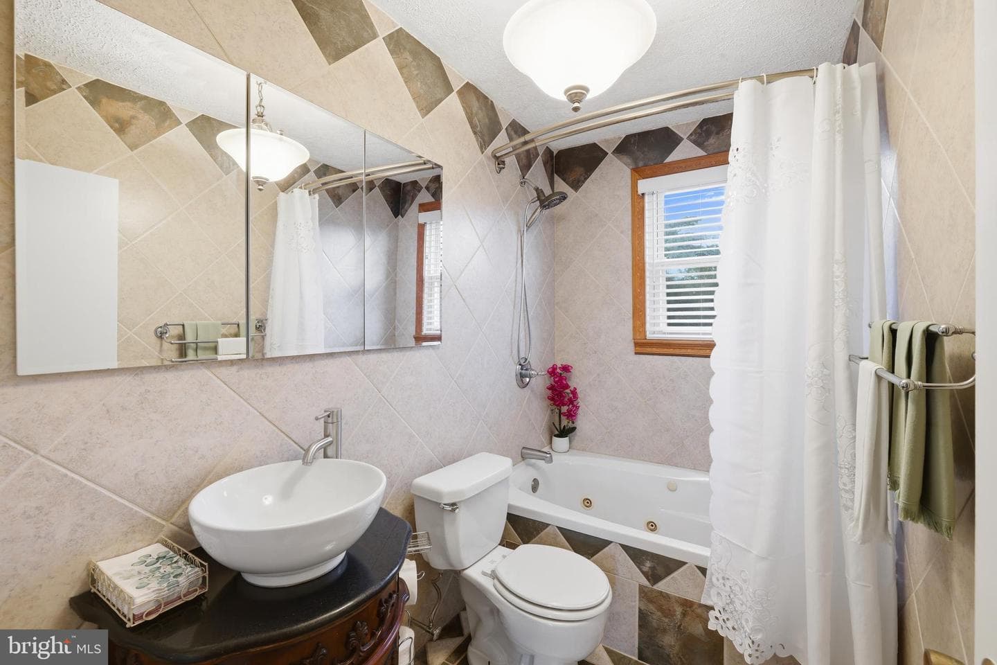 1620 Alston photo 17