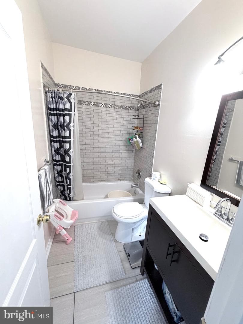 4050 Wilkens photo 19
