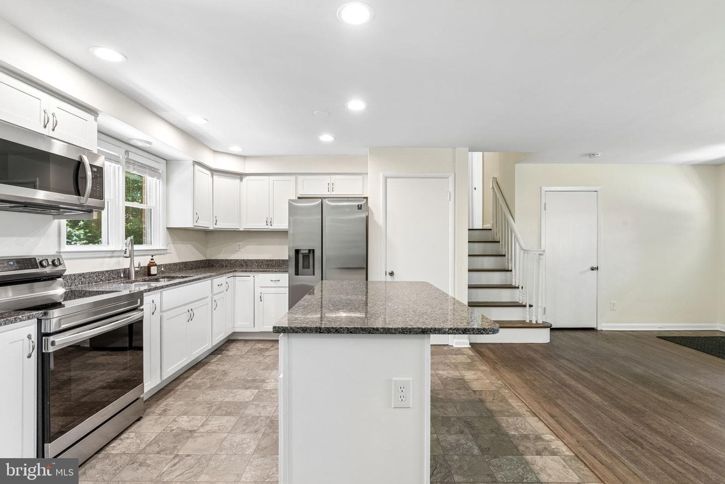 1316 Providence Road photo 4