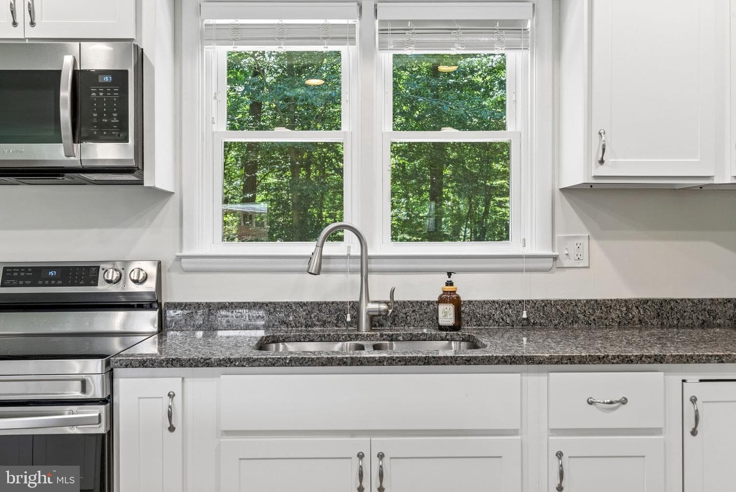 1316 Providence Road photo 5