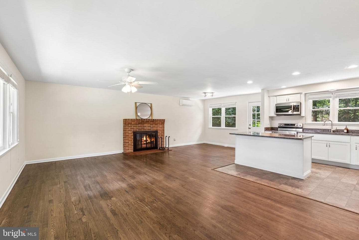 1316 Providence Road photo 9