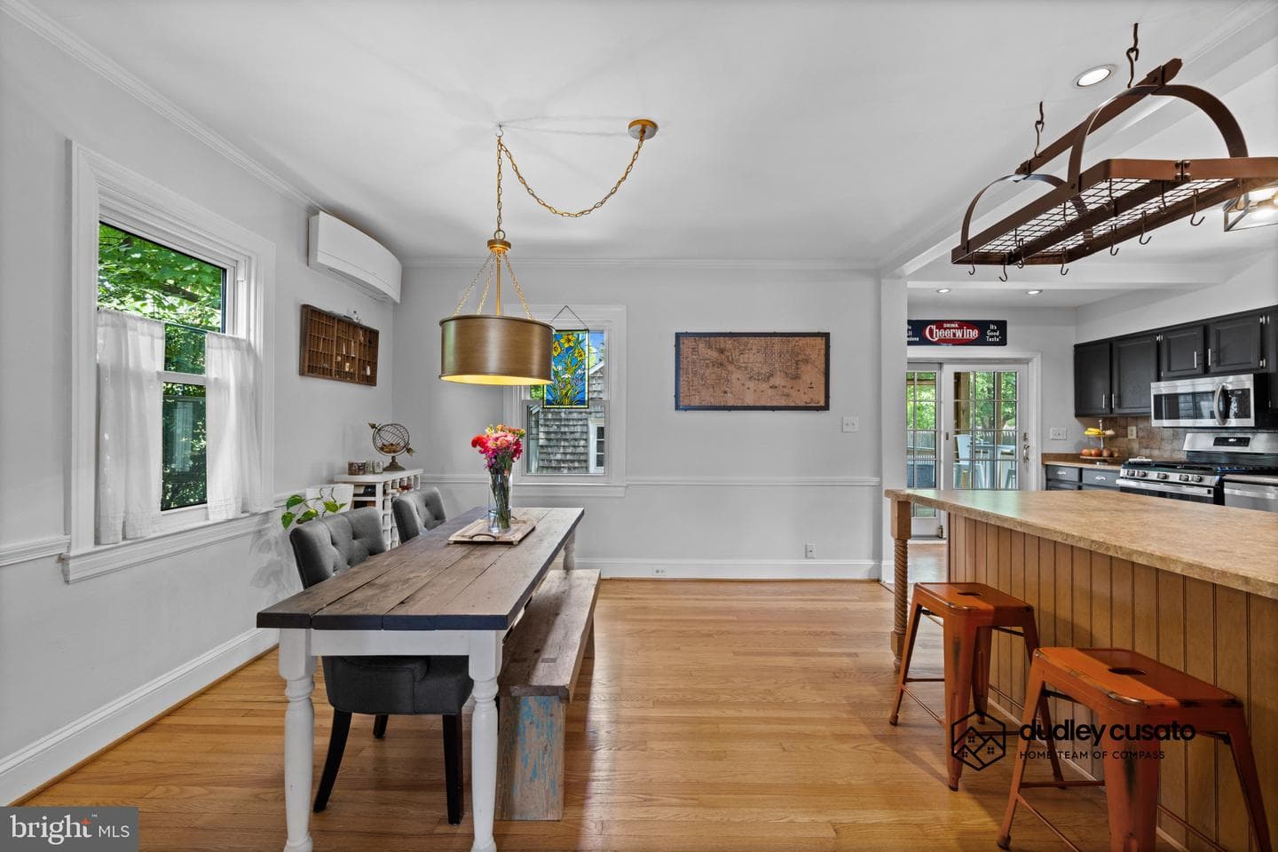 47 Willow Avenue photo 8