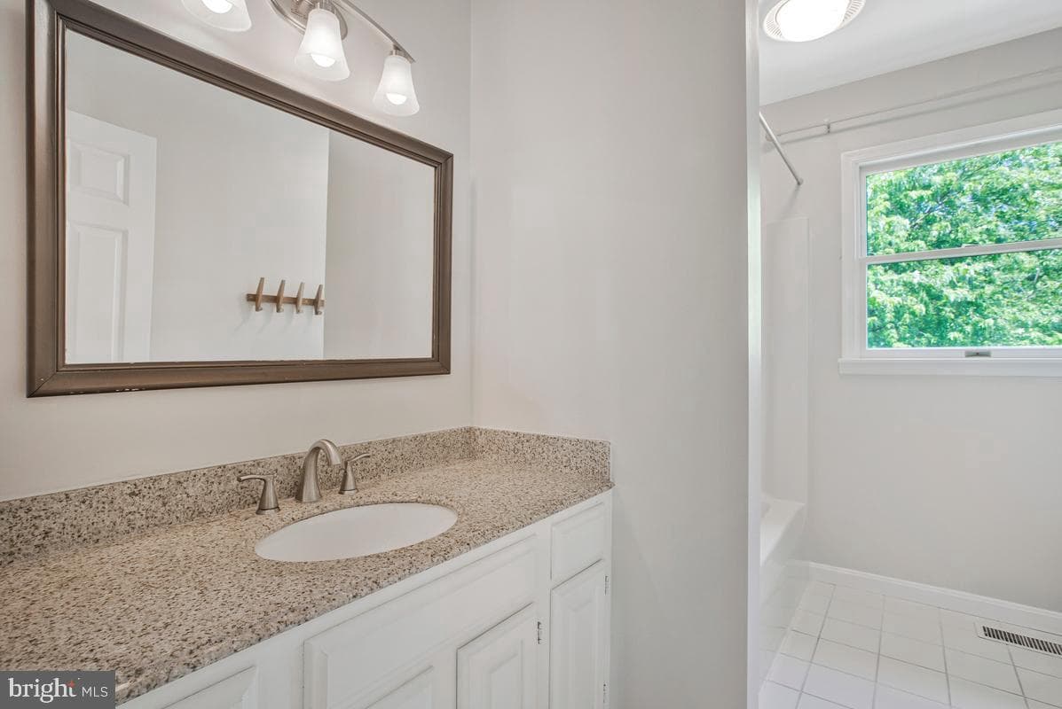 9200 Hines Meadow Way photo 35