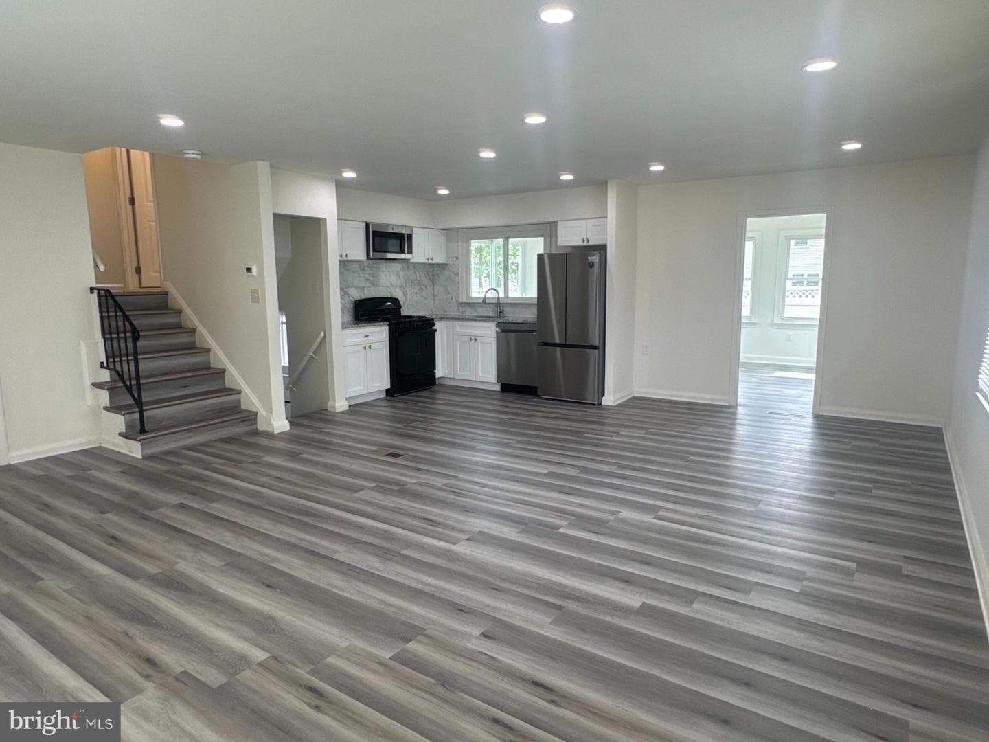 1028 Hartmont Road photo 3