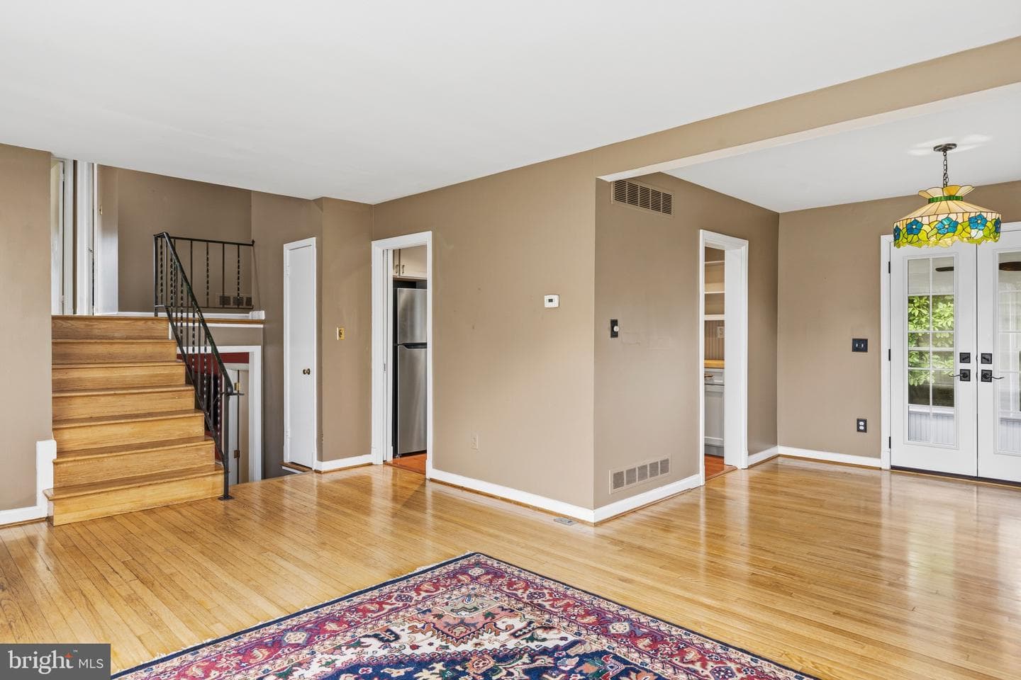 9414 Avondale Road photo 3