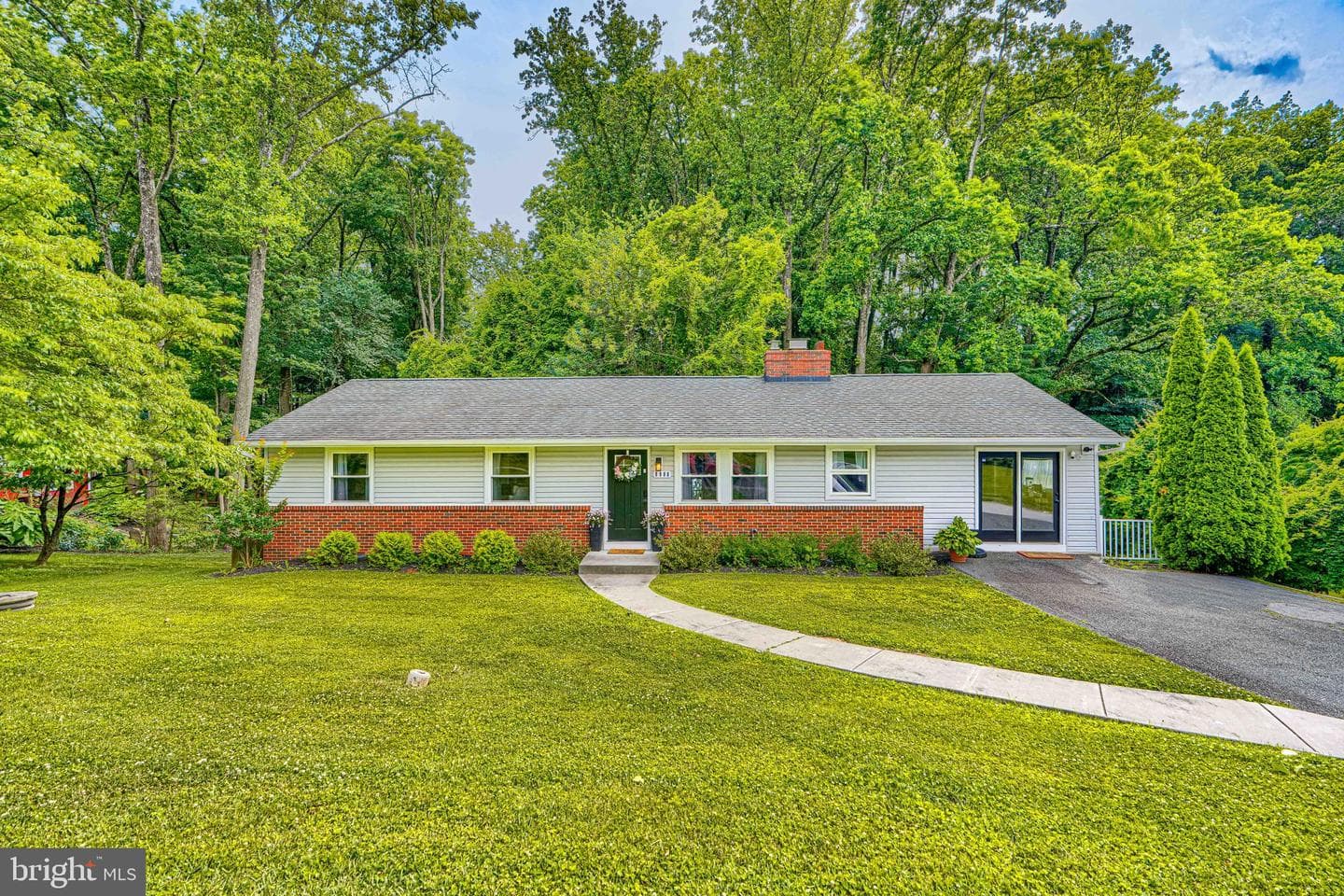 8808 Littlewood Road photo 1