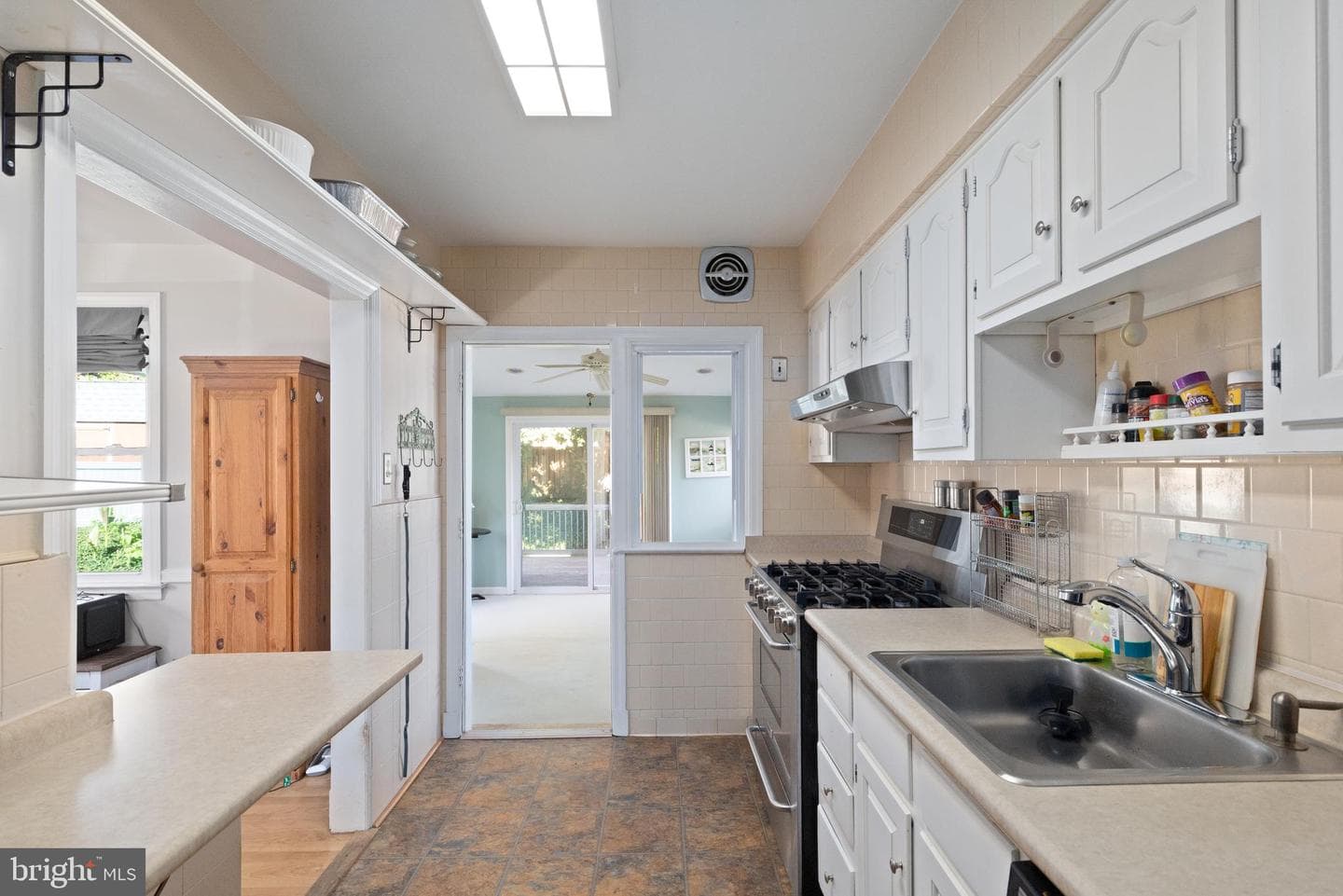127 Lyndale Avenue photo 10