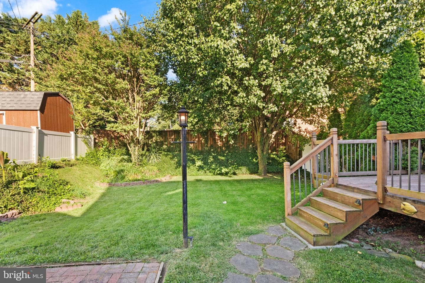127 Lyndale Avenue photo 26