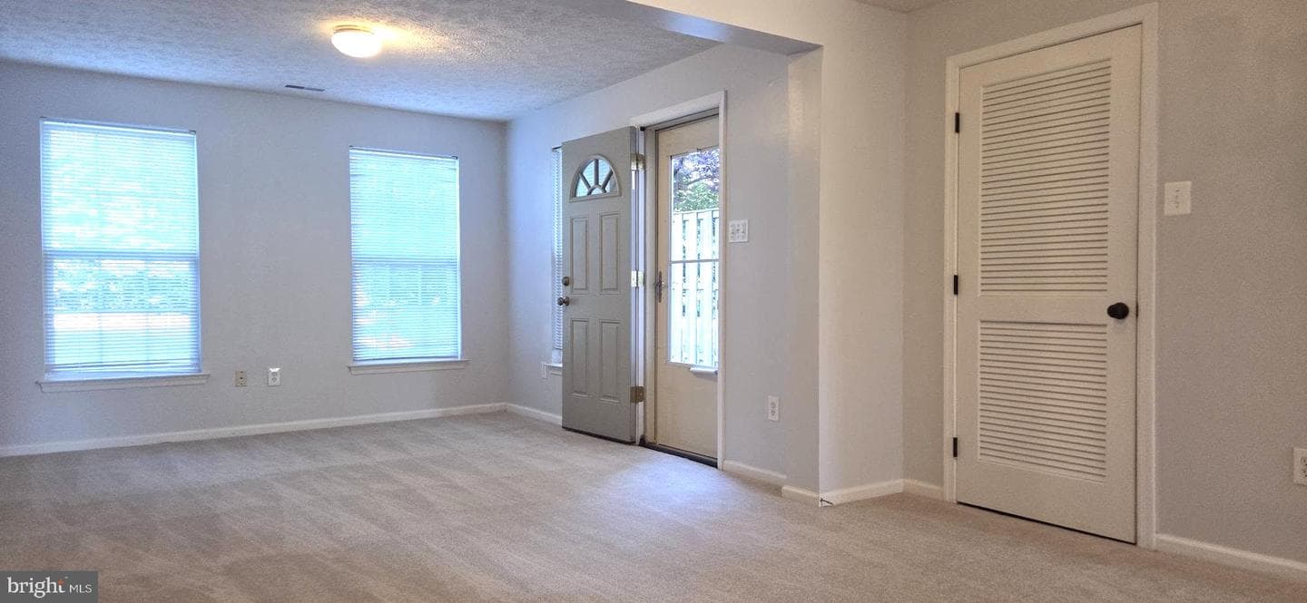 9776 Harvester Circle photo 14