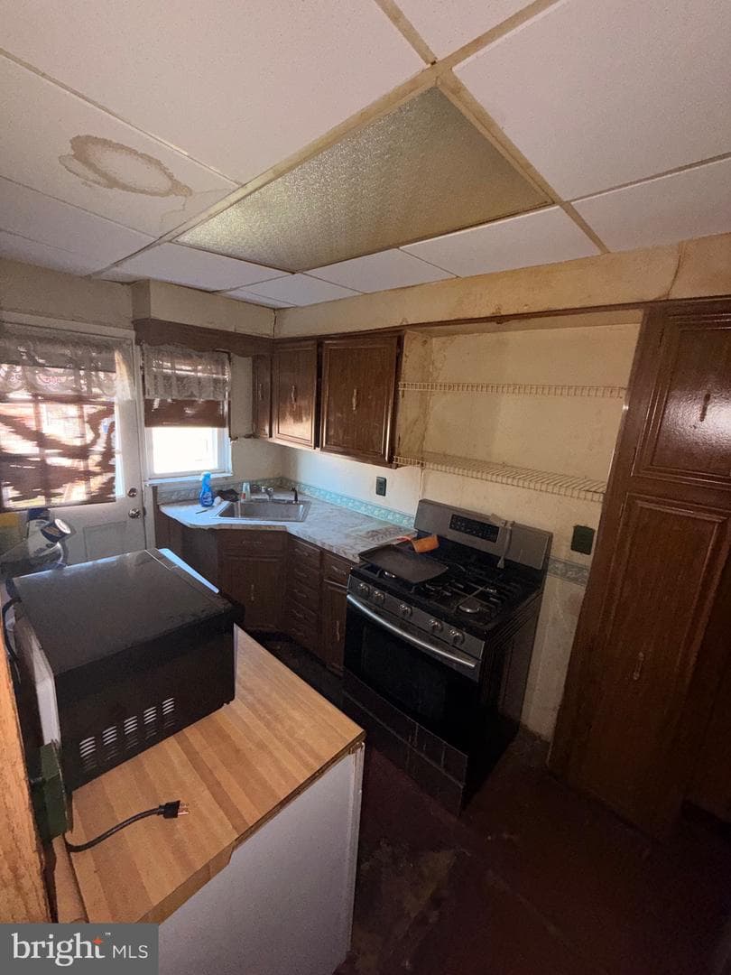 136 Kingston Road photo 10