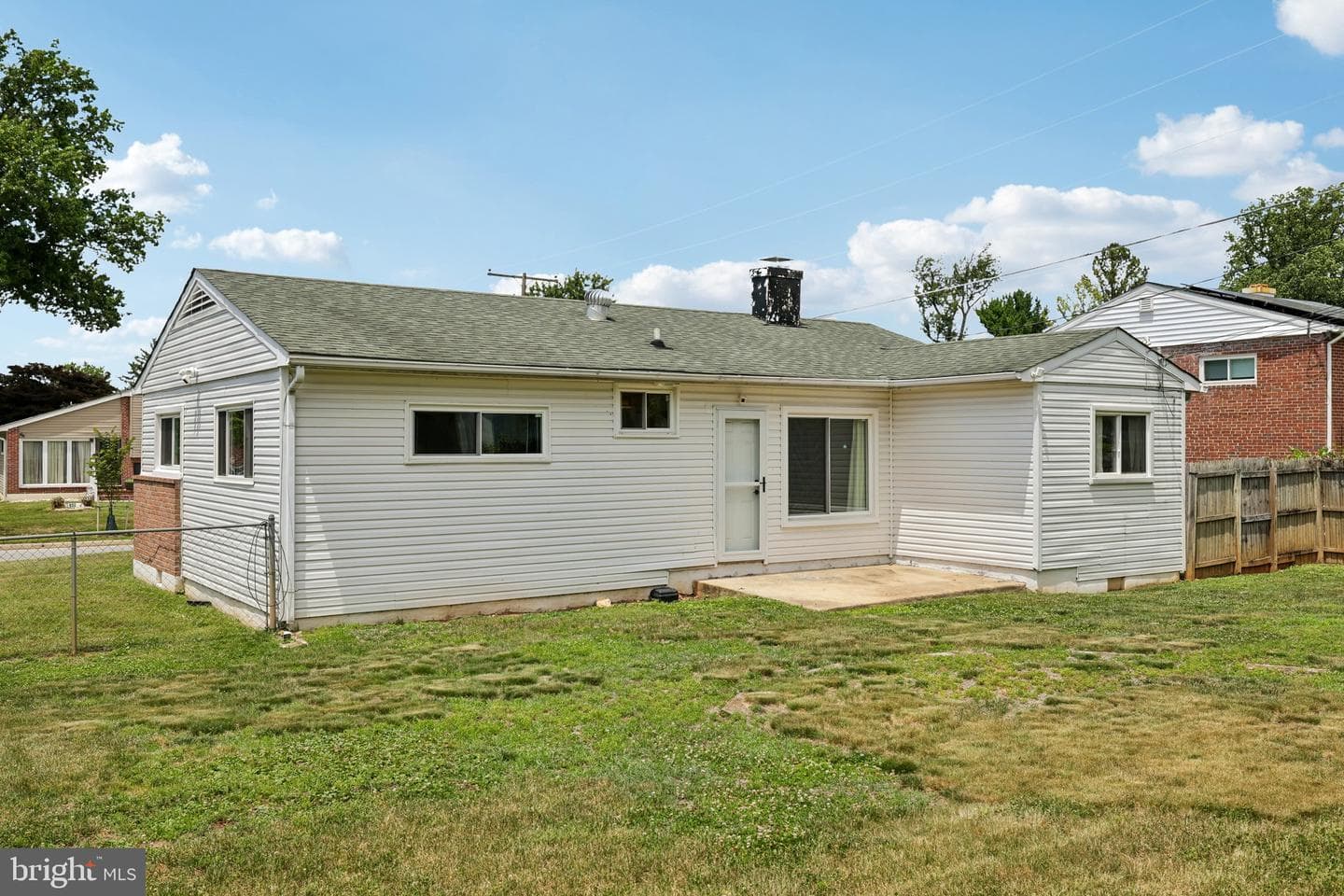 933 Prestwood Road photo 27