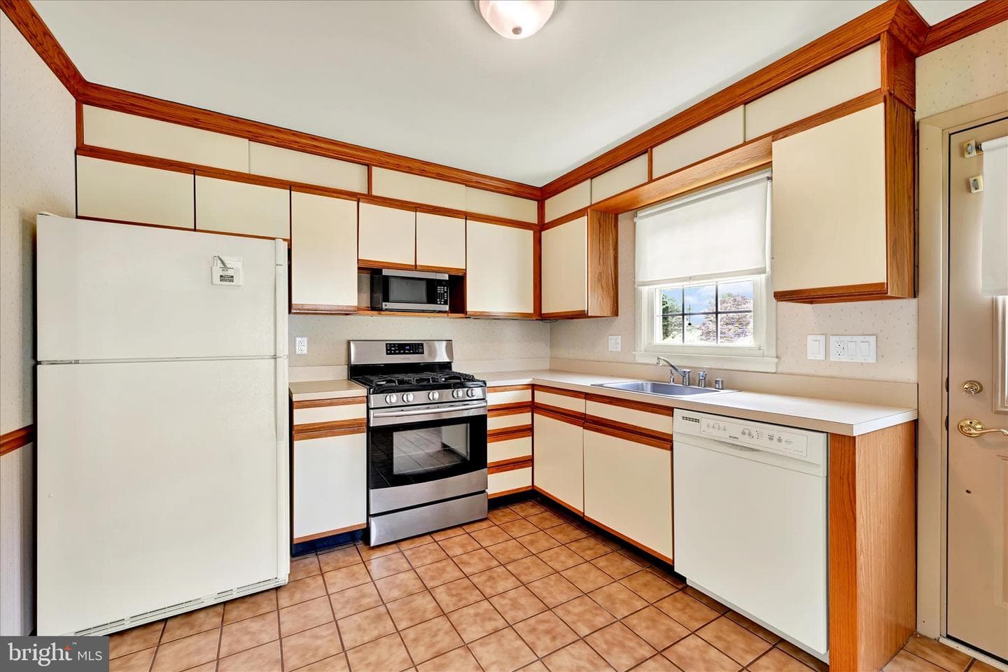 4700 Ebenezer Road photo 11