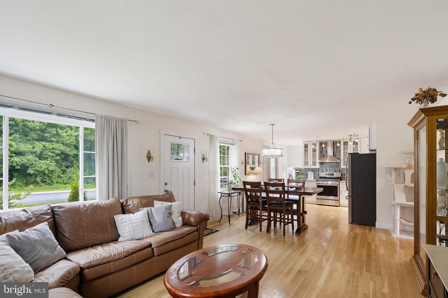 1034 Donington Circle photo 11