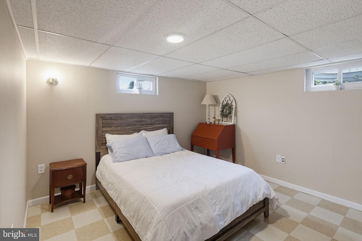 1034 Donington Circle photo 30
