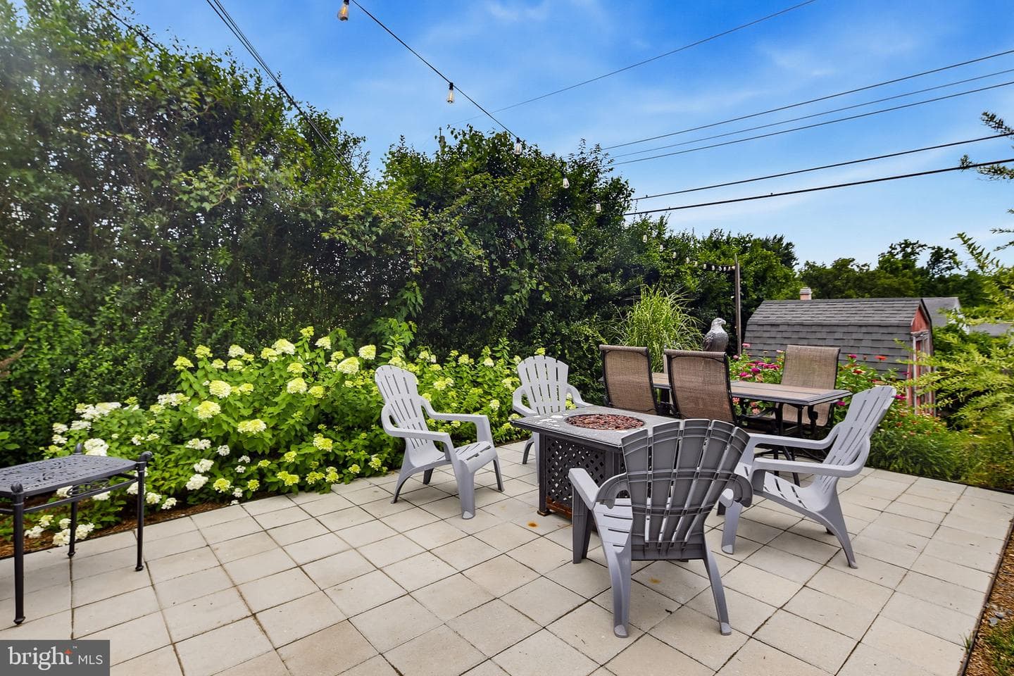 1034 Donington Circle photo 35