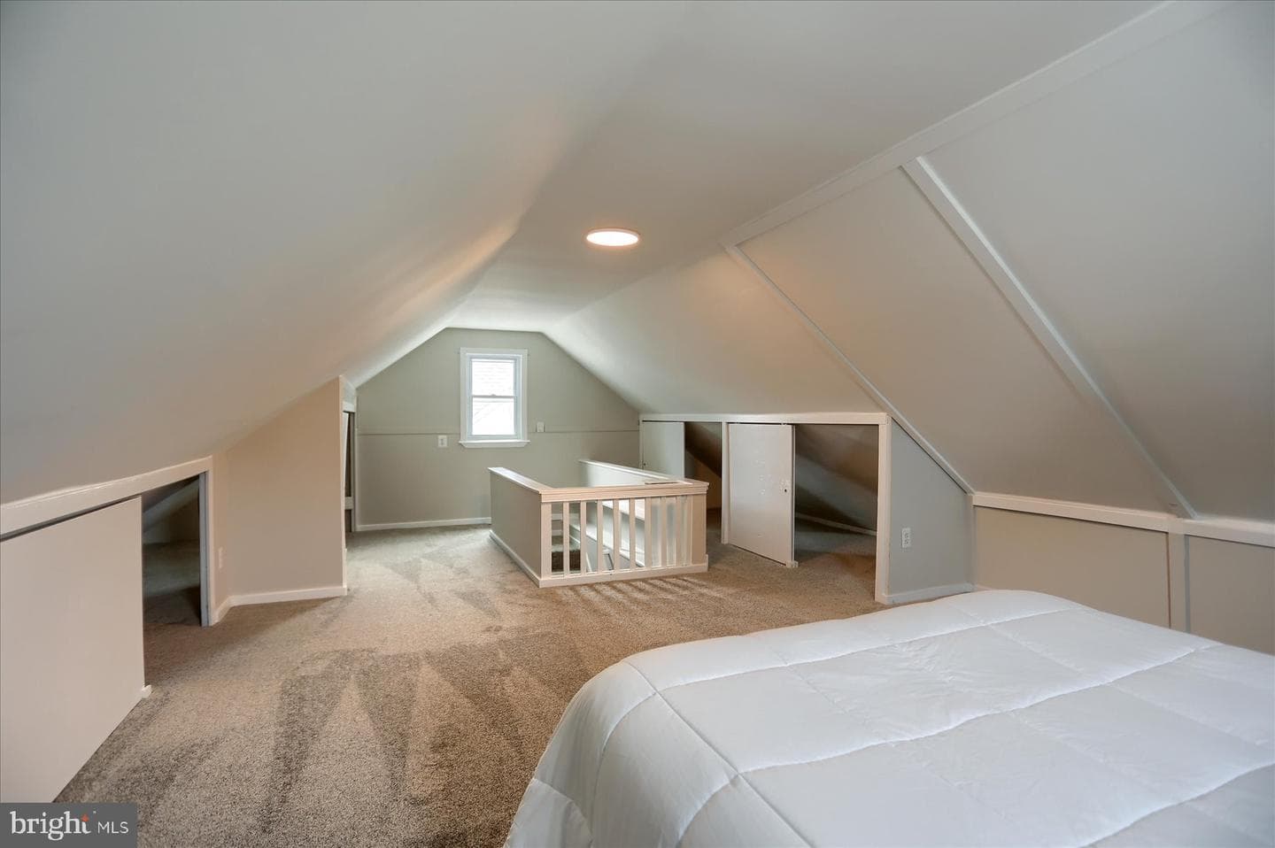 24 Lincoln Avenue photo 19