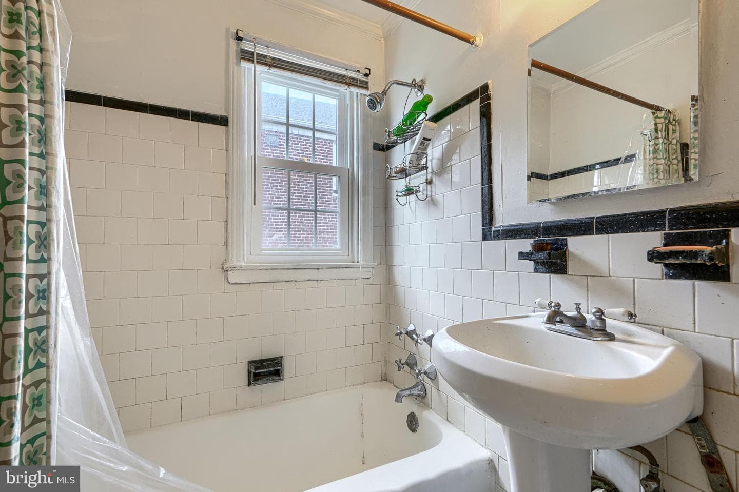 1806 Deveron Road photo 16