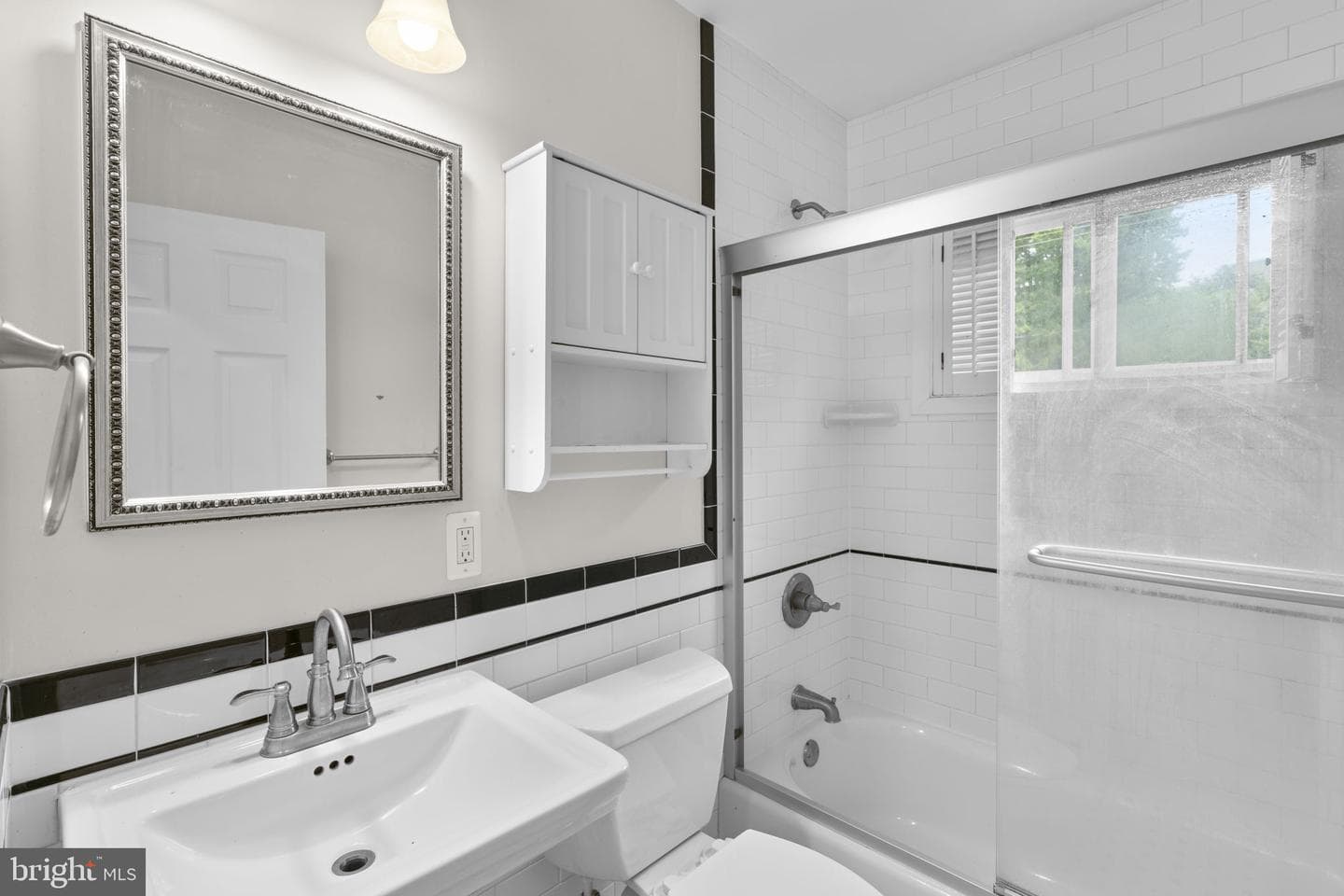 577 Brook Road photo 21