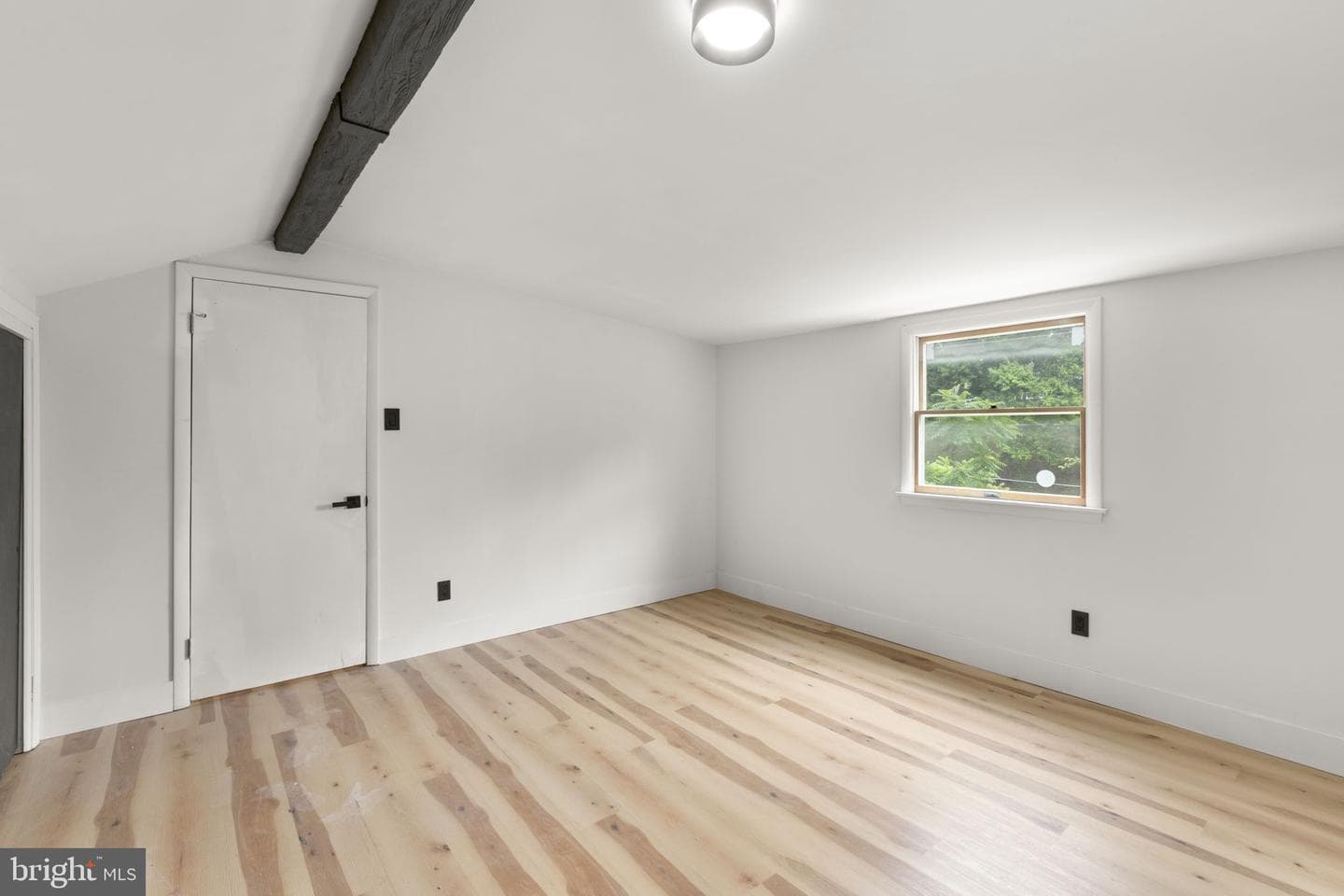 577 Brook Road photo 34