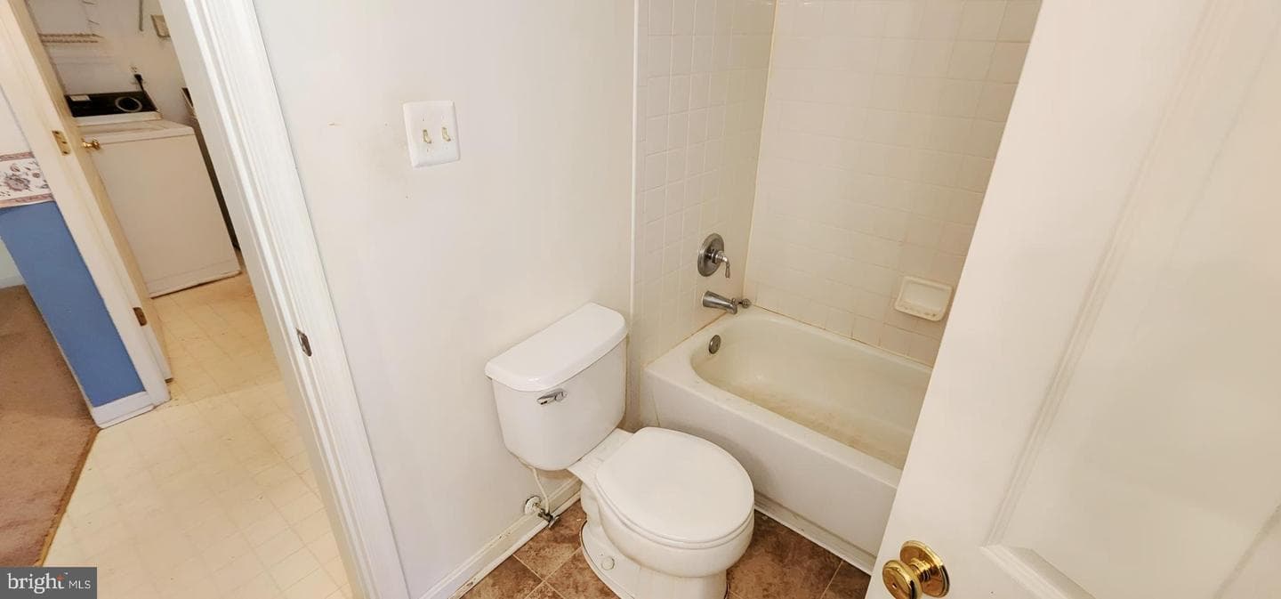 8907 Stone Creek Place #201 photo 13