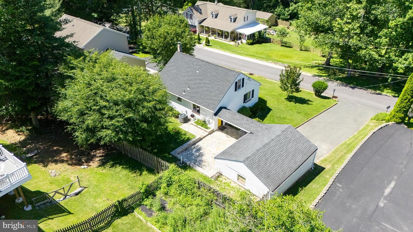 9945 Hilltop Drive photo 47