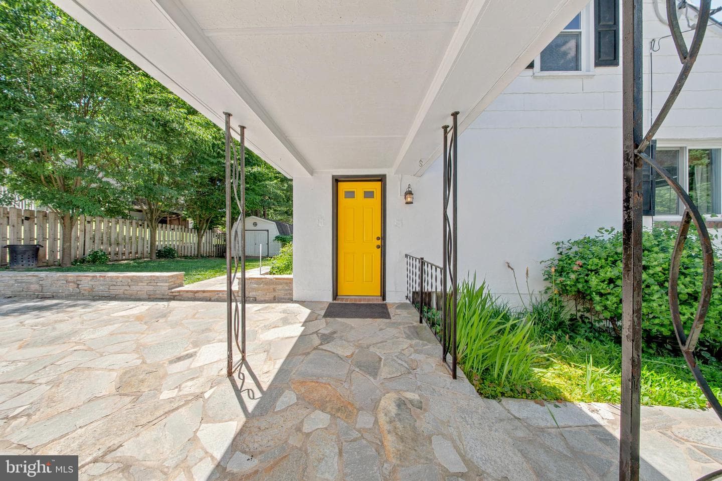 9945 Hilltop Drive photo 5