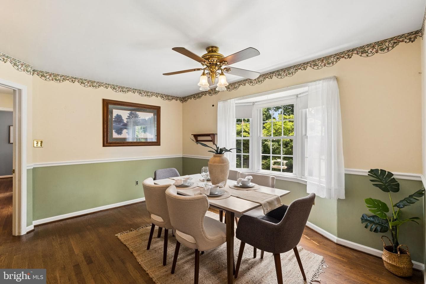 16010 Falls Road photo 36