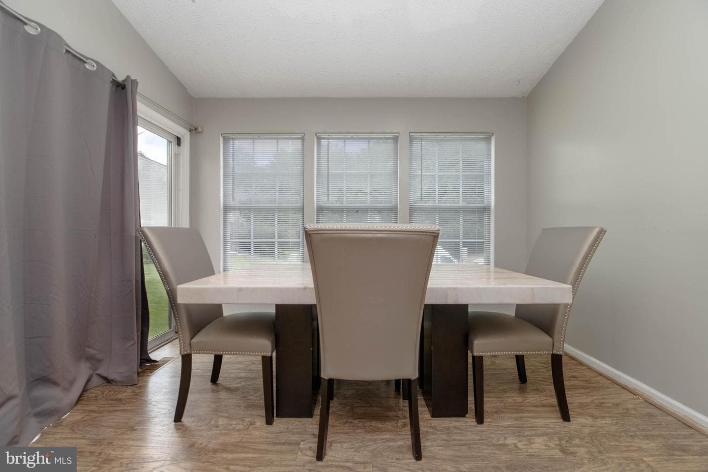2021 Hackberry Road photo 10