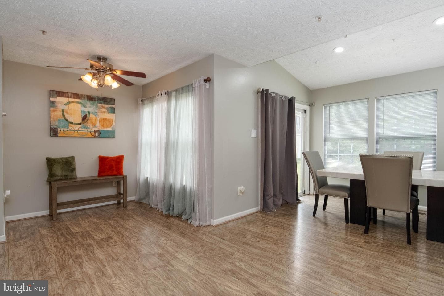 2021 Hackberry Road photo 12