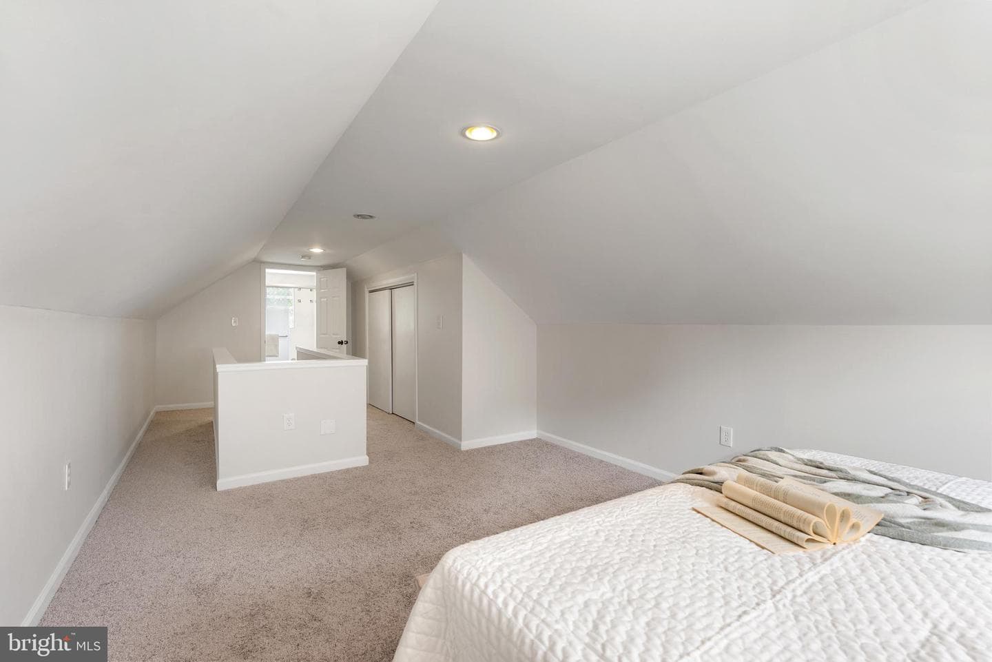 2904 Jomat Avenue photo 28