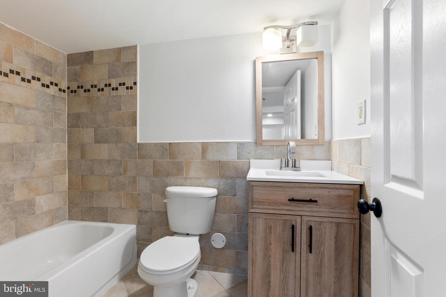 2904 Jomat Avenue photo 33