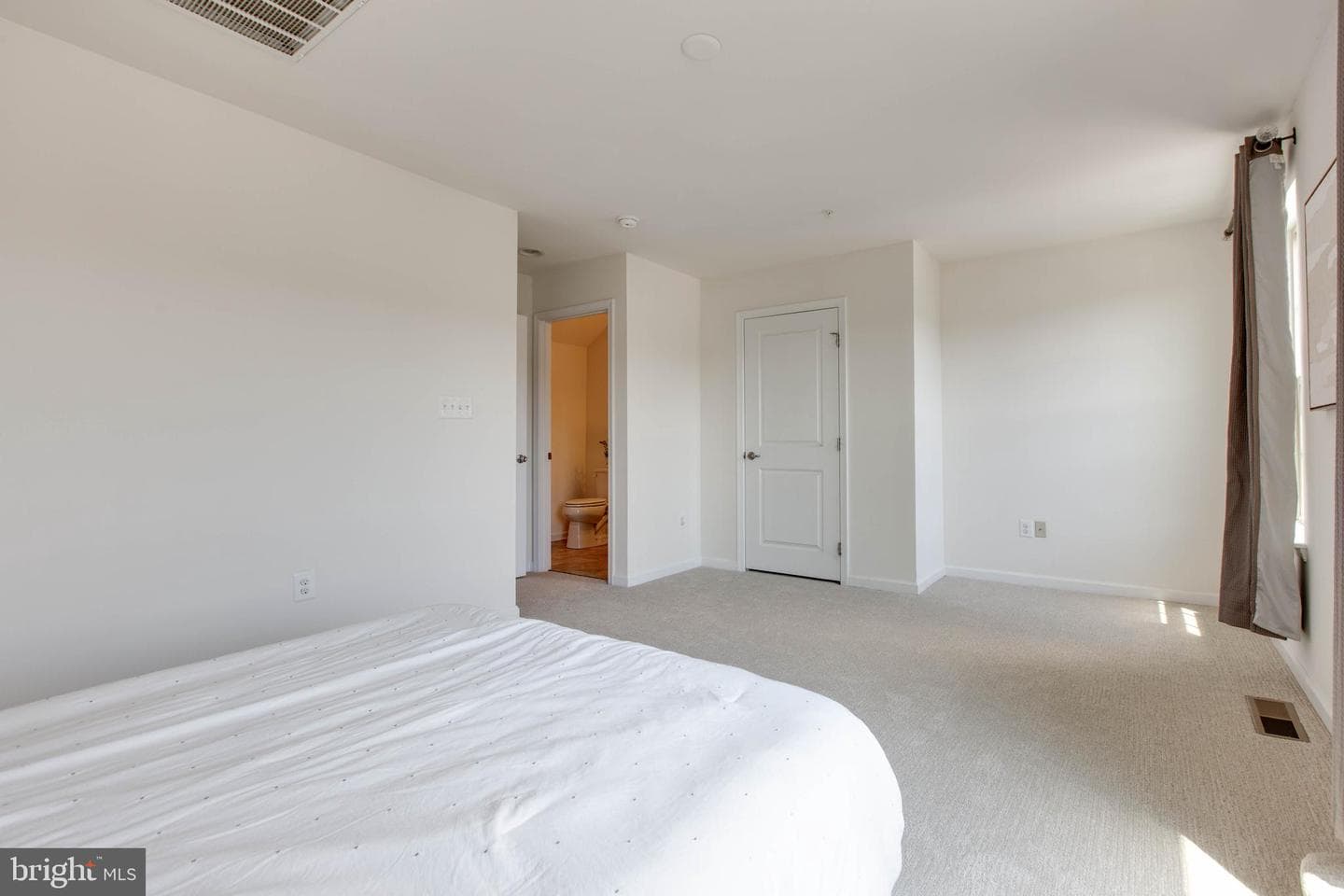 807 Foxleigh Way photo 38