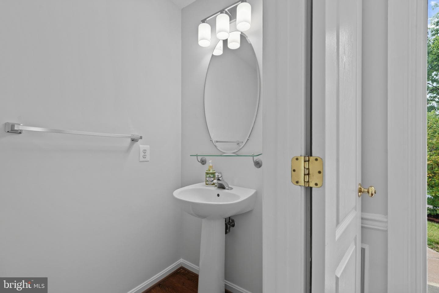 8132 Rose Haven Road photo 21
