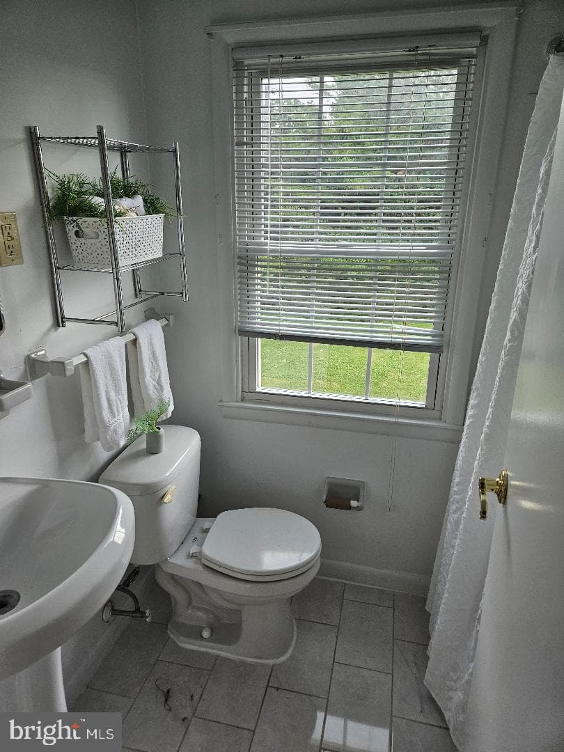 8423 Thornton Road photo 10