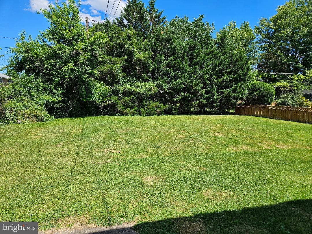 8423 Thornton Road photo 11