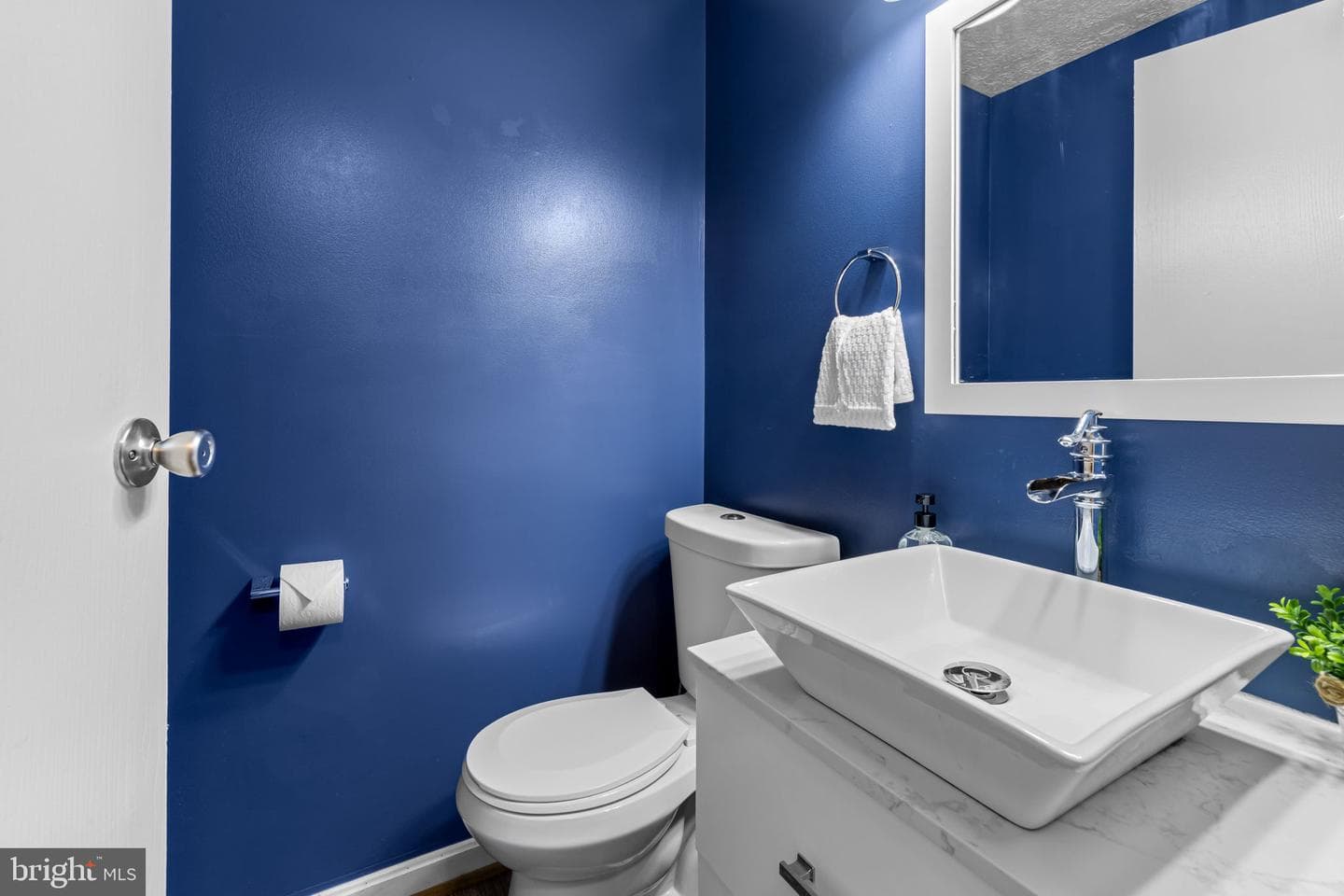 8418 Tachbrook Road photo 10