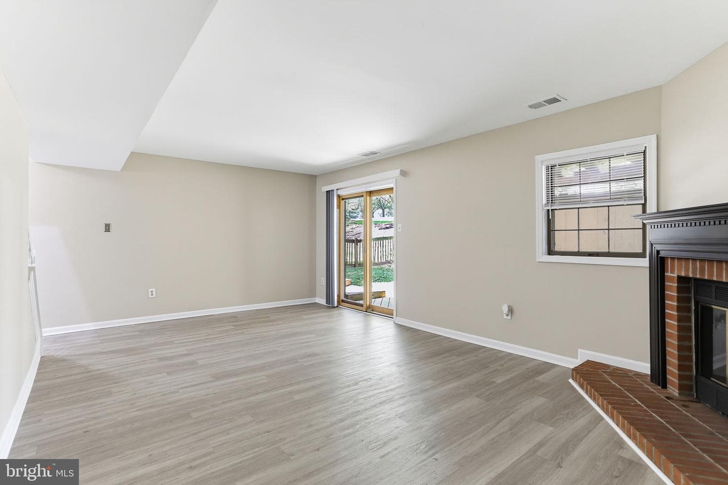 42 Rhodes Place photo 21