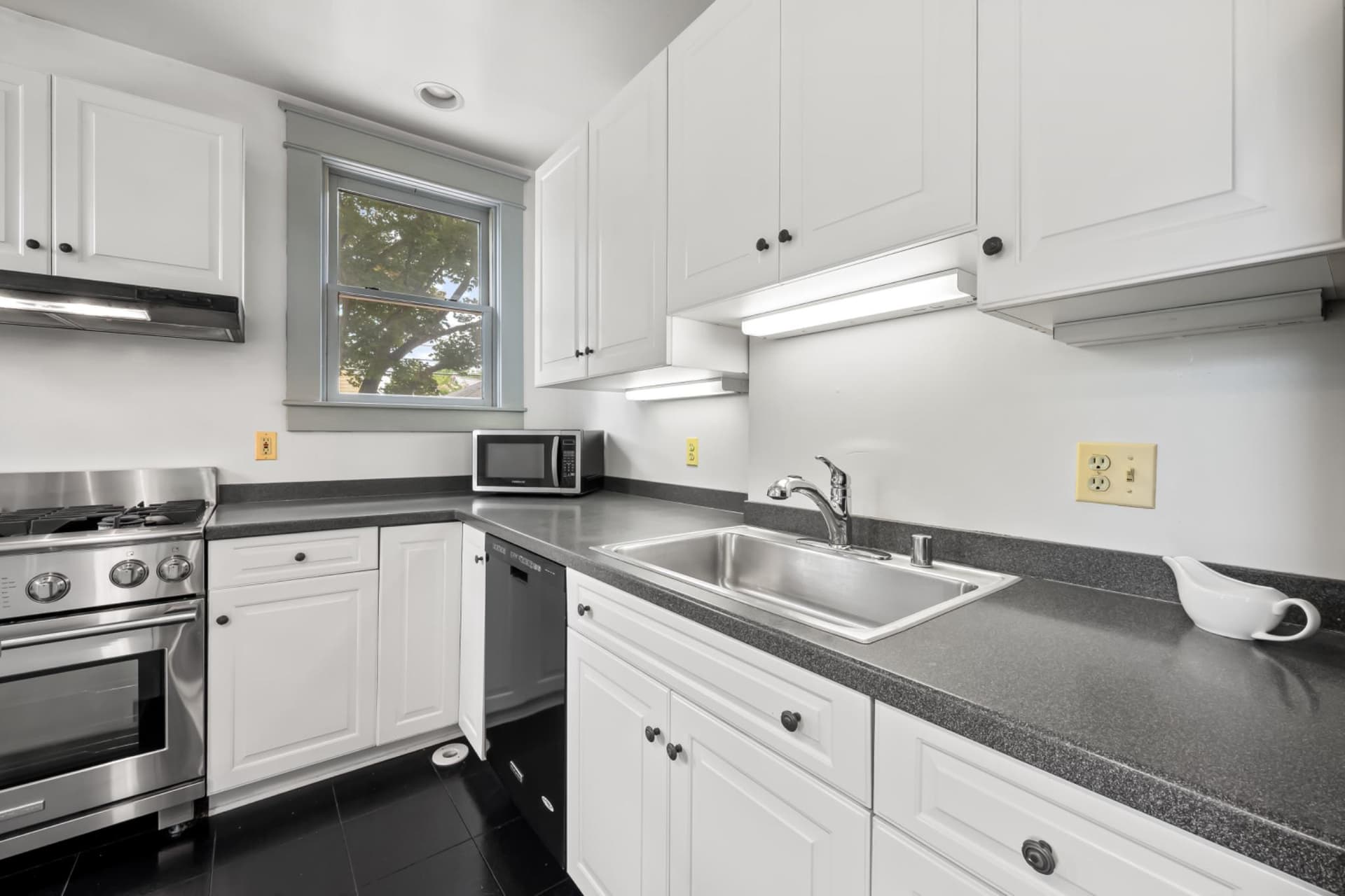 600 Dunkirk Road photo 15