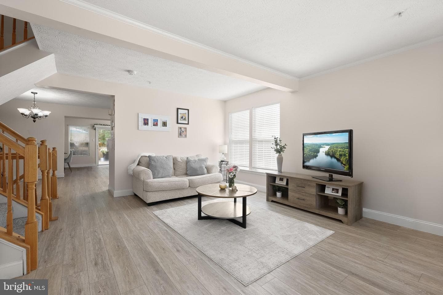 9831 Bayline Circle photo 3
