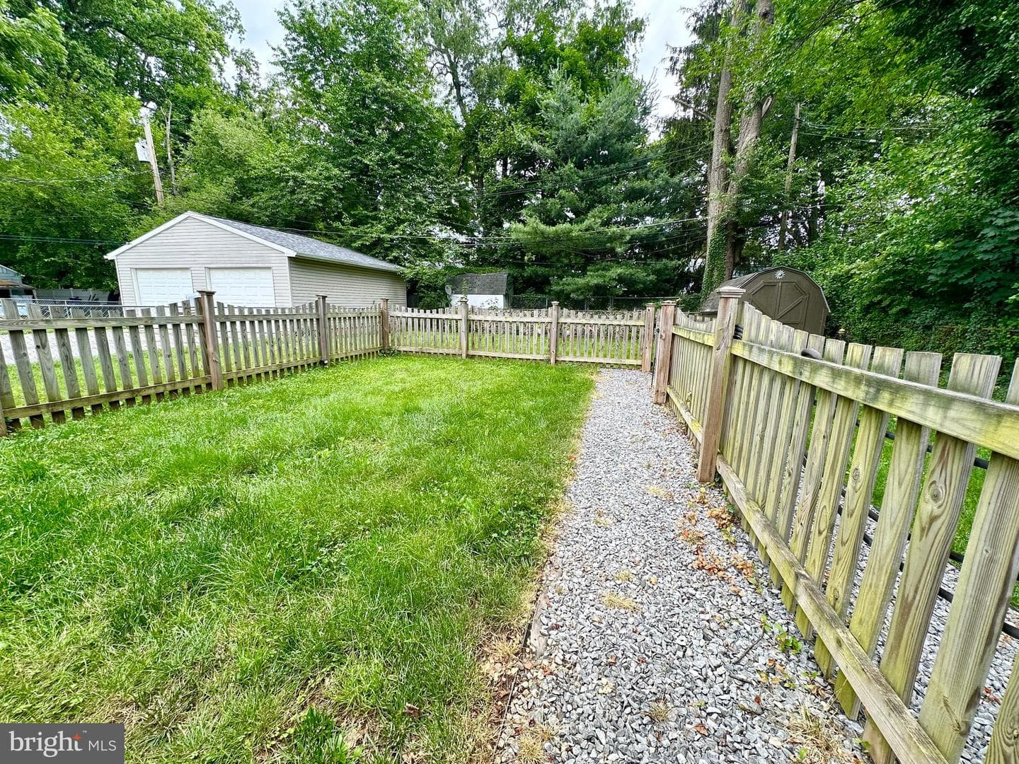 607 Glenrock Road photo 34
